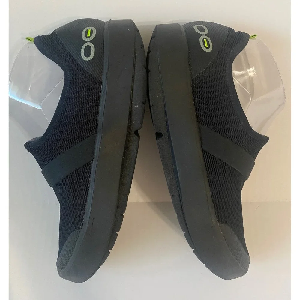OOFOS OOmg  EEZEE Low Black Mesh Recovery Comfort shoe.  Slip On Womens 9 EU 40